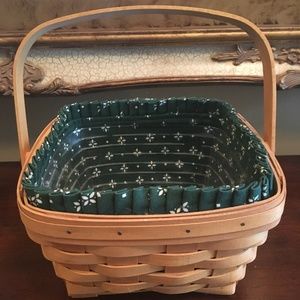 Longaberger Medium Berry Basket with Green Fabric